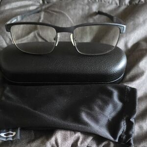Oakley Black and Gray Men's Glasses